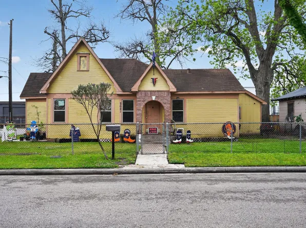 2621 Eastman St, Houston, TX 77009
