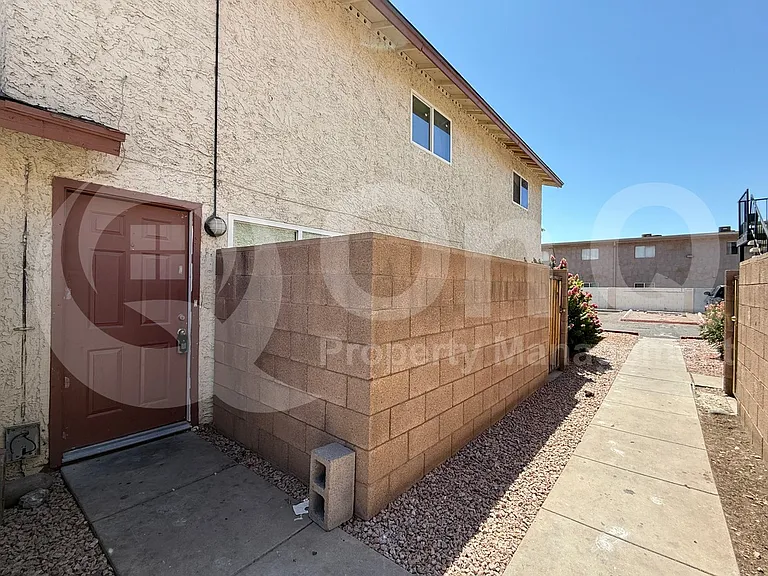 860 E Brown Rd #32 — Photo 21