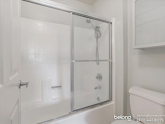 4th image of 21450 Burbank Blvd APT 312