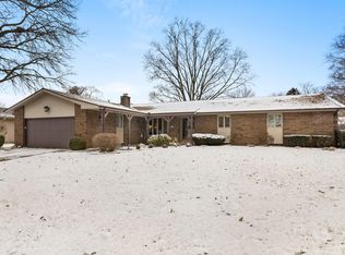2121 Seaton Ct, Champaign, IL