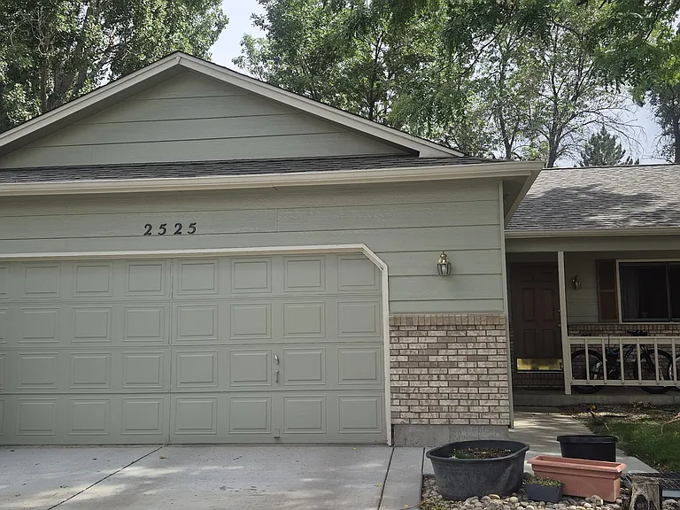 2525 Sunstone Dr — Photo 1