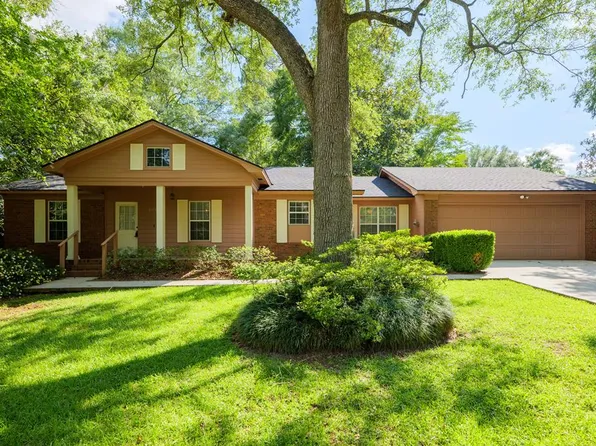 2308 S Sherwood Dr, Valdosta, GA 31602