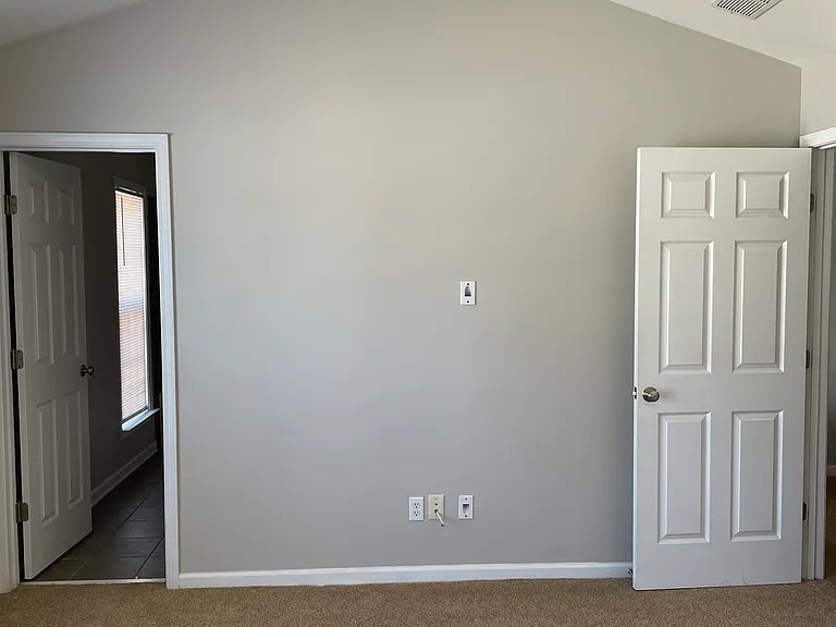 3235 Saville St SW — Photo 32