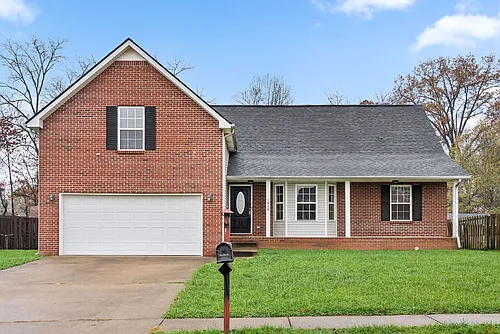 1626 Autumn Dr Photo 1
