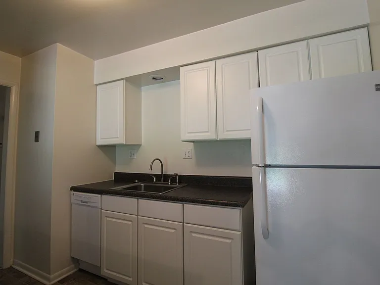 4228 Wyoming St — Photo 7