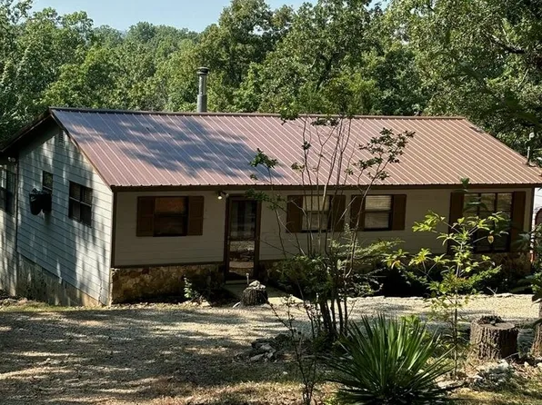 185 Chism Trl, Hardy, AR 72542
