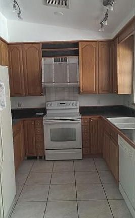 3rd image of 1074 SE Albatross Ave