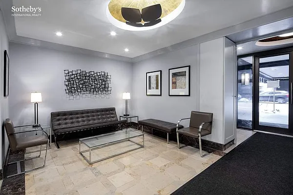 Sold by Sotheby's International Realty | media 7