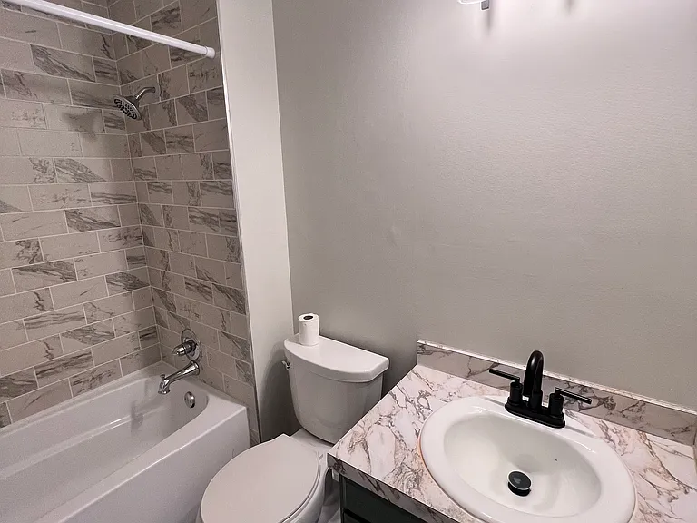 2406 Alabama St #14C — Photo 9