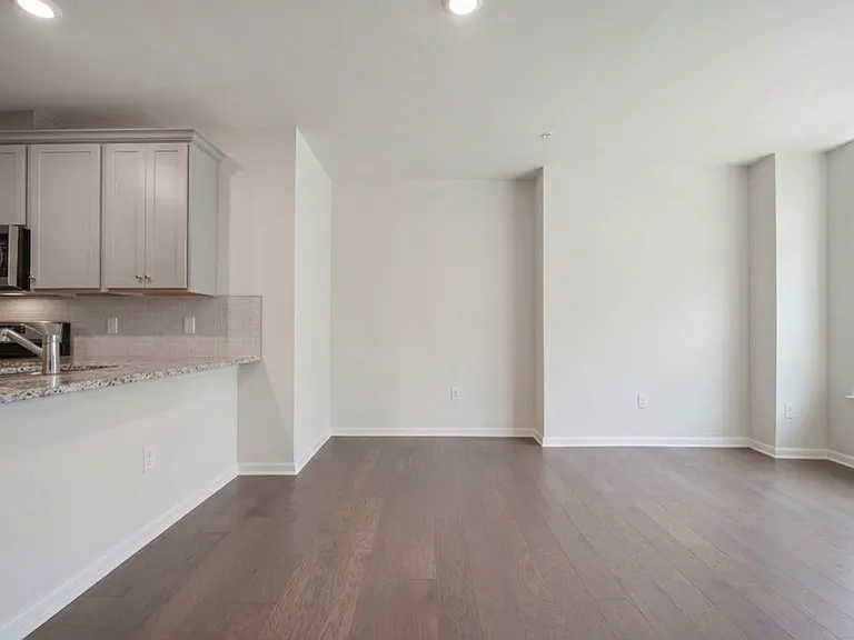 67 Arnold Dr — Photo 5