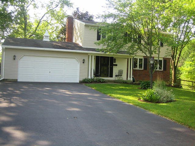 1st image of 2537 Kewanna Ln