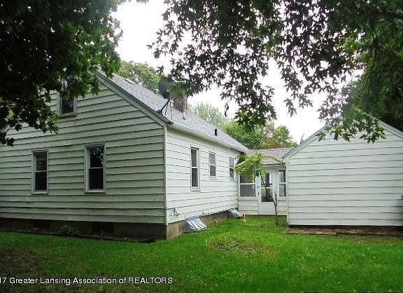 3rd image of 1324 Glenrose Ave