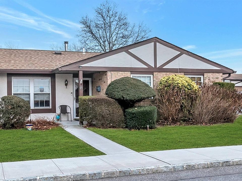 1st image of 119 Greenmeadow Dr #89