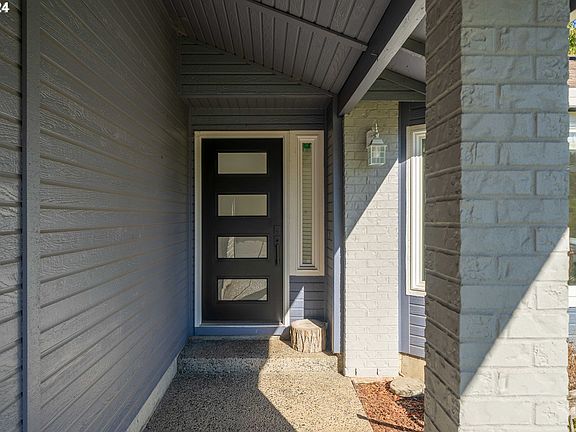 2nd image of 7353 SE Hacienda Ct