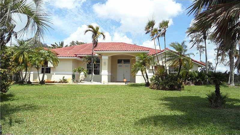 1st image of 1060 NW 118th Ave