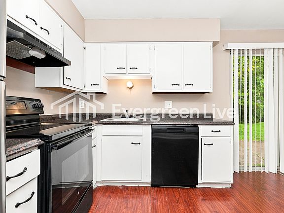4th image of 1013 Harkin Dr