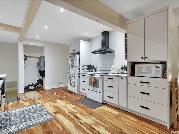 5th image of 1113 Grey St