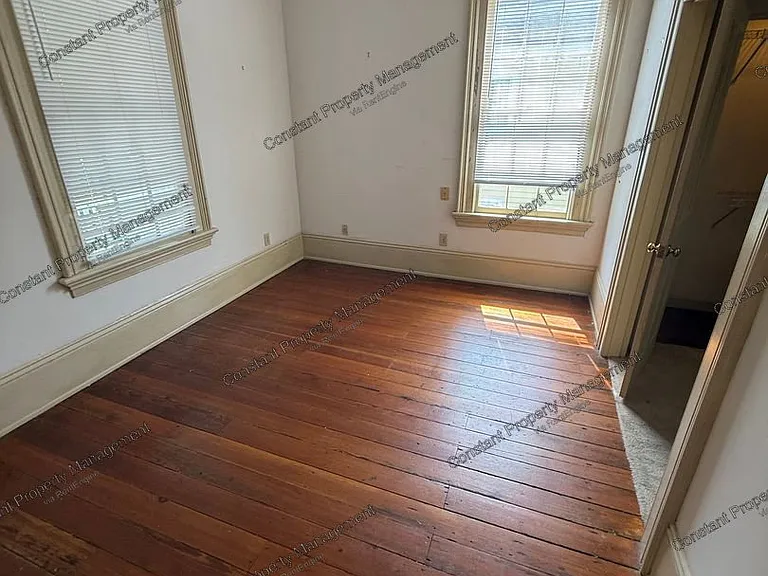 1031 Bond St #1 — Photo 8