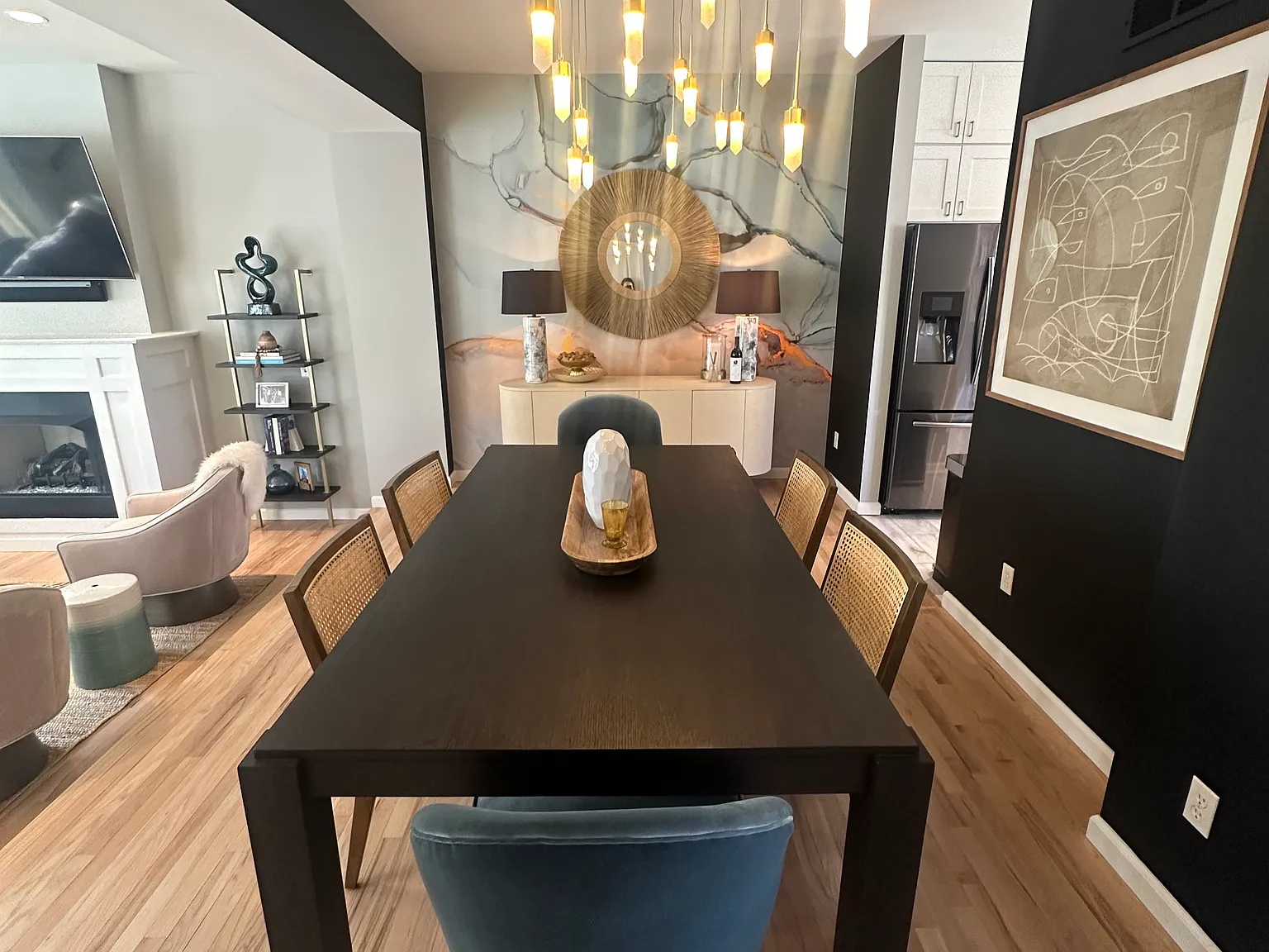 2 bed, 1600 sqft, $2,700 — Photo 3