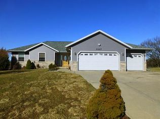 2227 Sarah Rose Ln, Reedsburg, WI 53959
