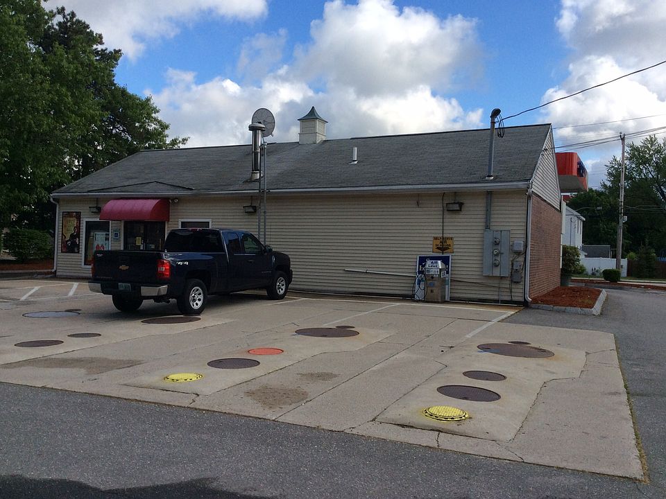 2nd image of 159 Amherst St