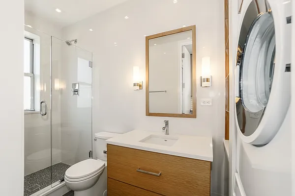 Rented by Bond New York | media 19