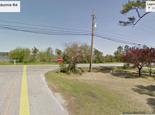 907 S Glenburnie Rd, New Bern, NC 28560