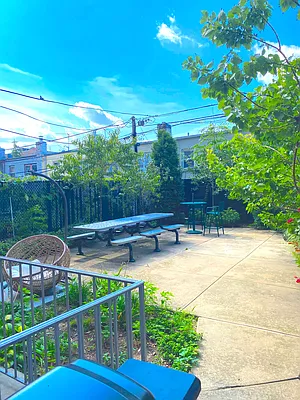 Rented by Ferson Associates LLC | media 34