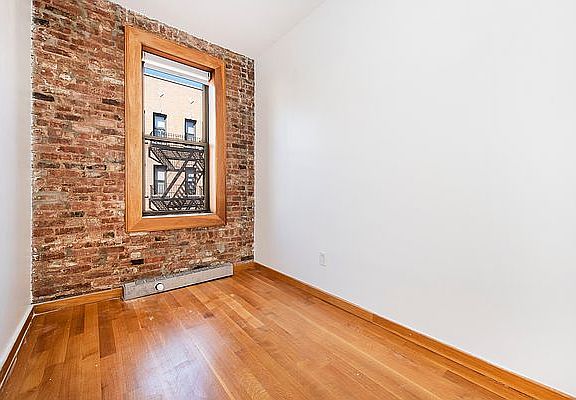 2nd image of 68 Thompson St #5Z