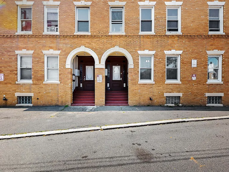 10 Porter Street Ct #1L — Photo 8