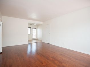918 Emerald St, San Diego, CA 92109