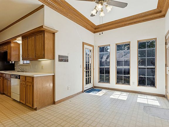 5th image of 3428 Omar Ln