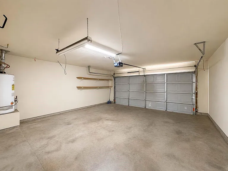 3209 Wheatmeadow Ct — Photo 32