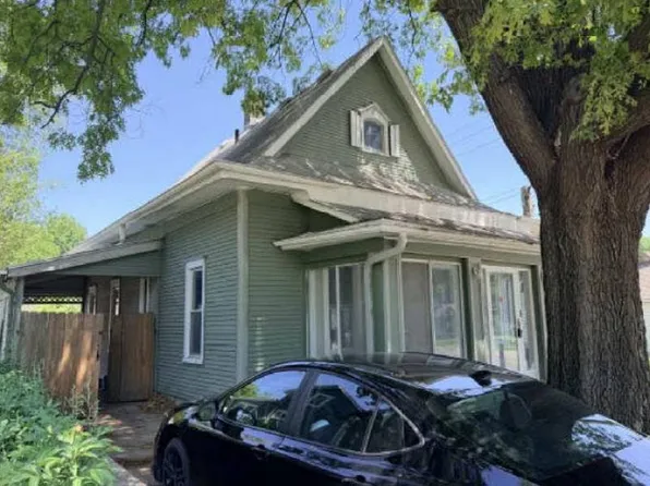 1742 E Walnut St, Des Moines, IA 50316