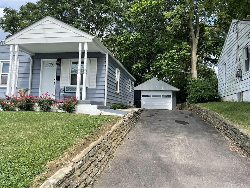 1st image of 1732 Parkamo Ave