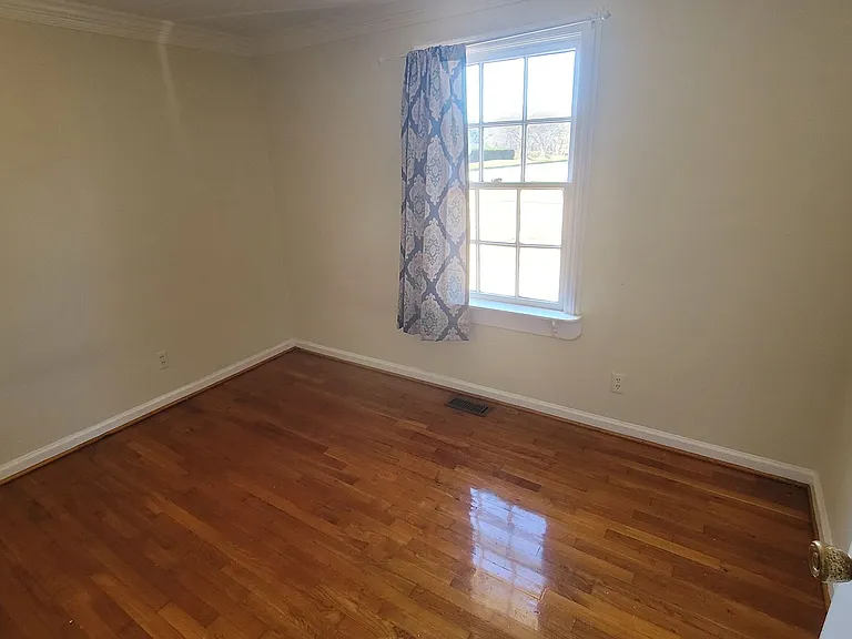 5137 Raynor Rd — Photo 12