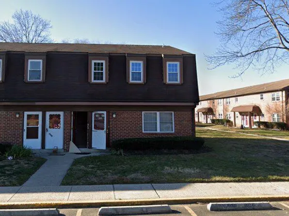 1233 Liberte Ct, Burlington, NJ 08016