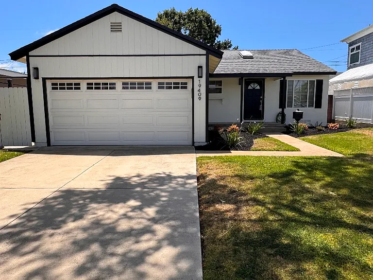 19409 Beckworth Ave — Photo 7