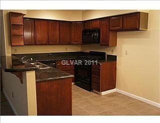2nd image of 1410 Santa Margarita St