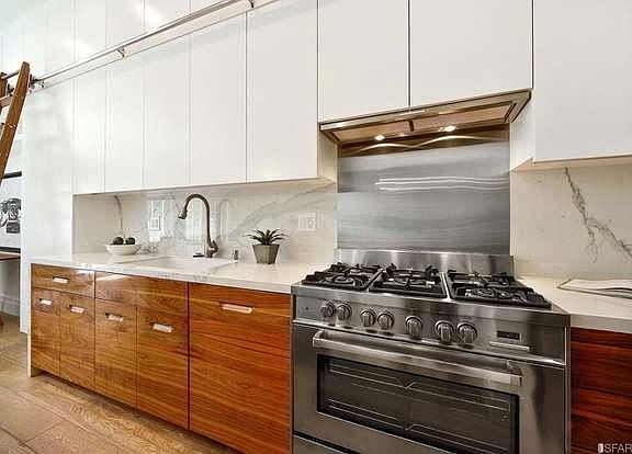 5th image of 817 Oak St