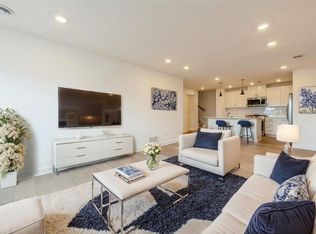 5195 Long Pointe Pass, Woodbury, MN 55129