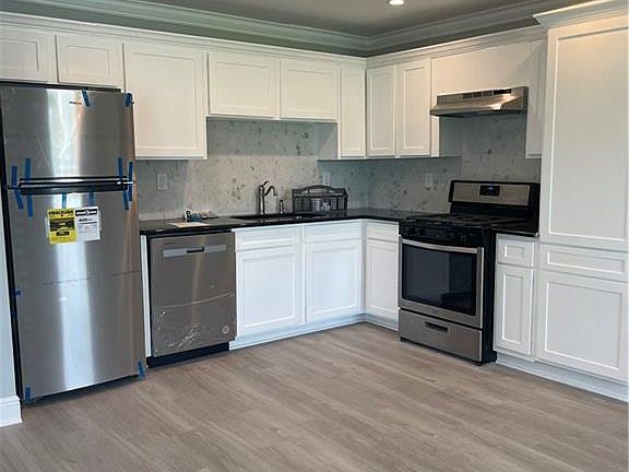 2nd image of 314 Trudeau Dr