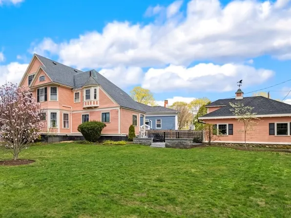 17 Grant St, Haverhill, MA 01830