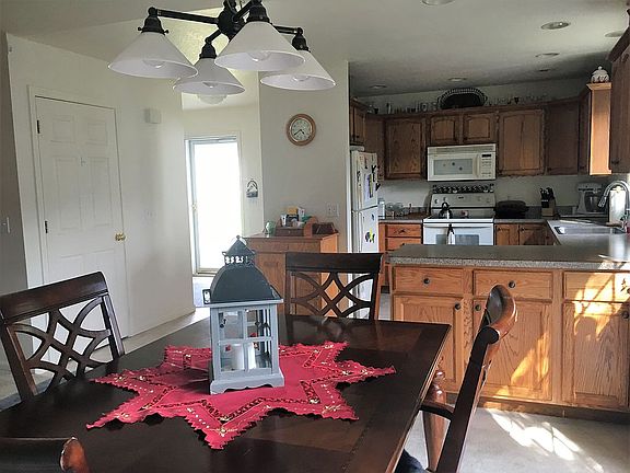 Dining Rm/Kitchen