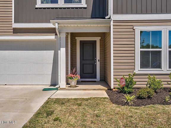4th image of 360 Riley Way