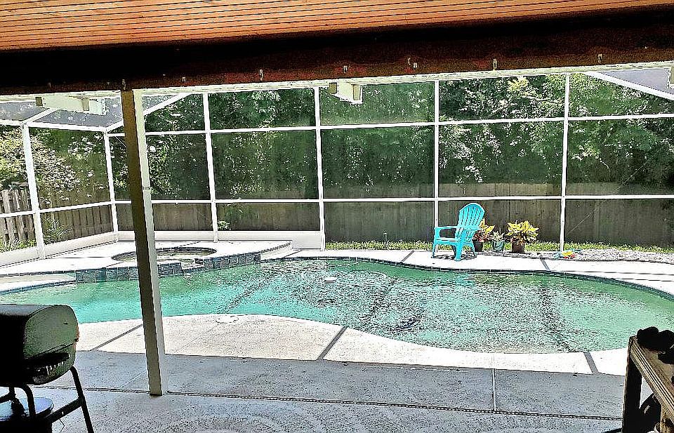 2nd image of 1030 Lake Rogers Cir