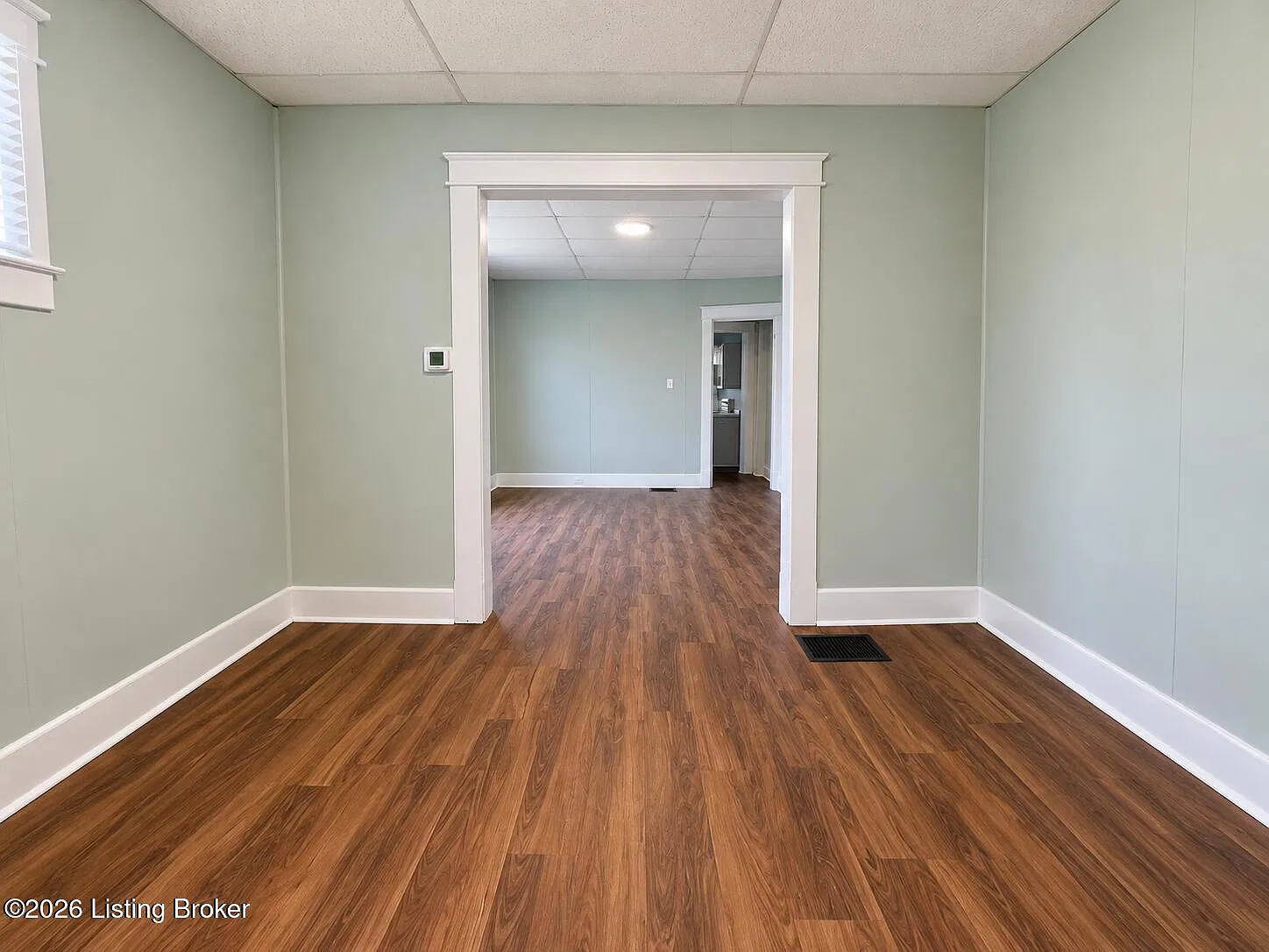 2 bed, 1.0 bath, 750 sqft, $995 — Photo 2