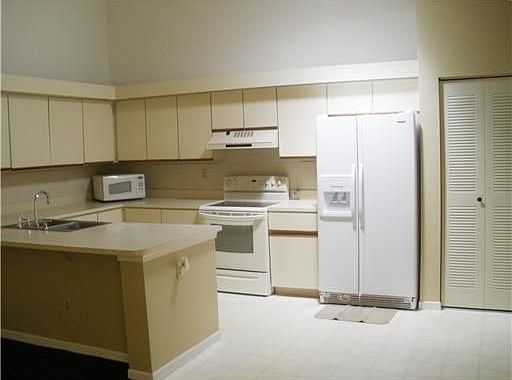 5th image of 1171 Summit Trail Cir APT A