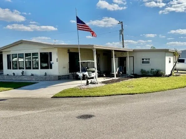 5502 Harbor Ln, North Fort Myers, FL 33917