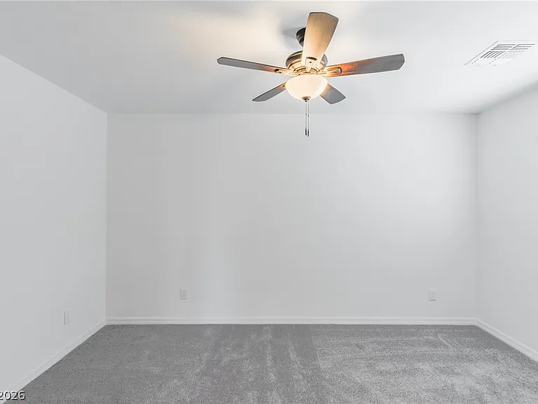 5741 Tioga Way — Photo 24